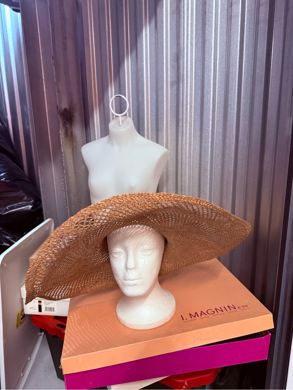 Carson Pirie Scott & Co beach hat